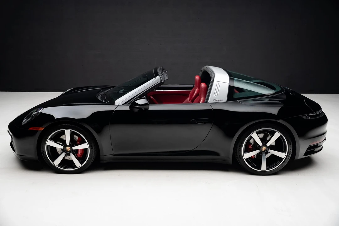2021 Porsche 992 Targa 4 & 4S - Image 18 of 31
