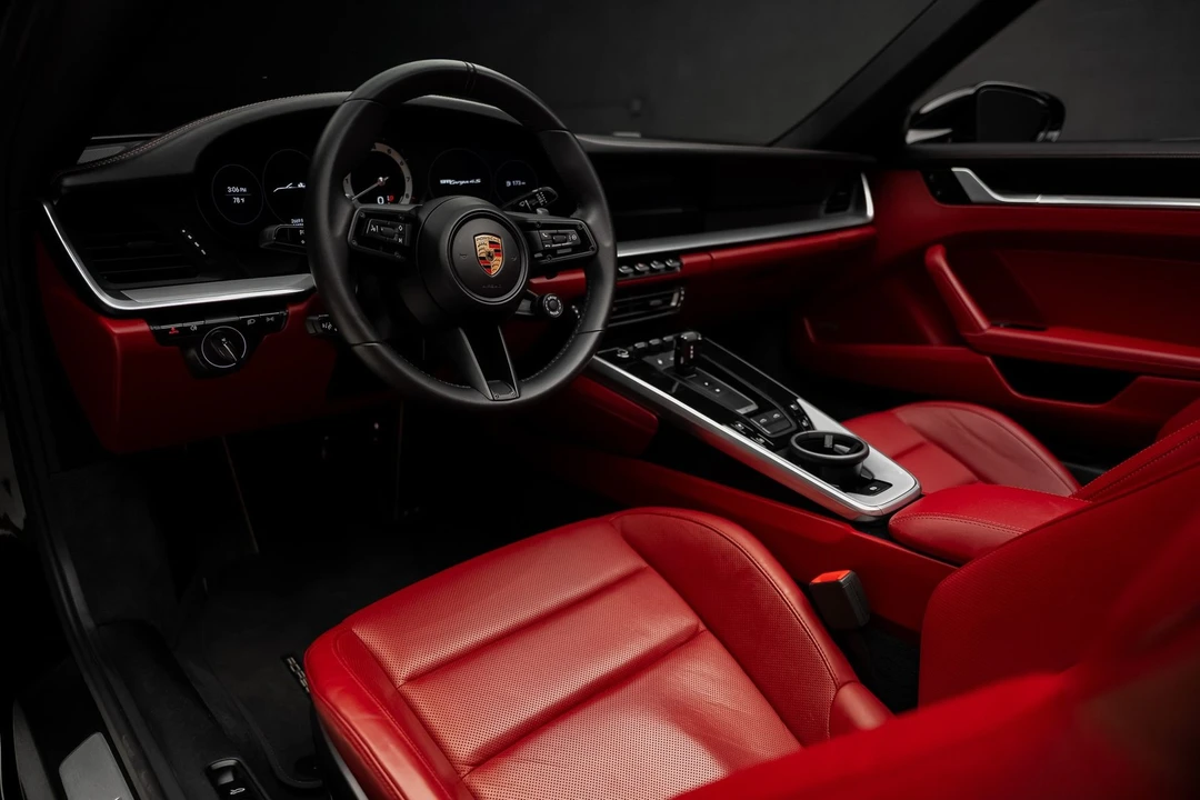 2021 Porsche 992 Targa 4 & 4S - Image 2 of 31