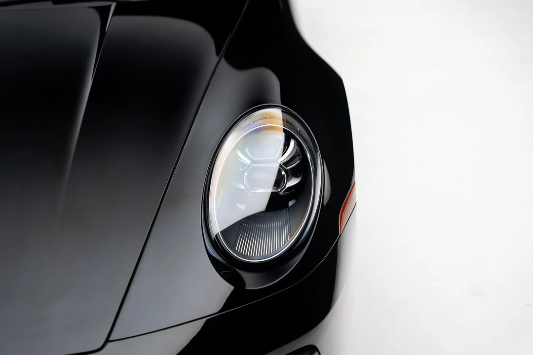 2021 Porsche 992 Targa 4 & 4S - Image 13 of 31