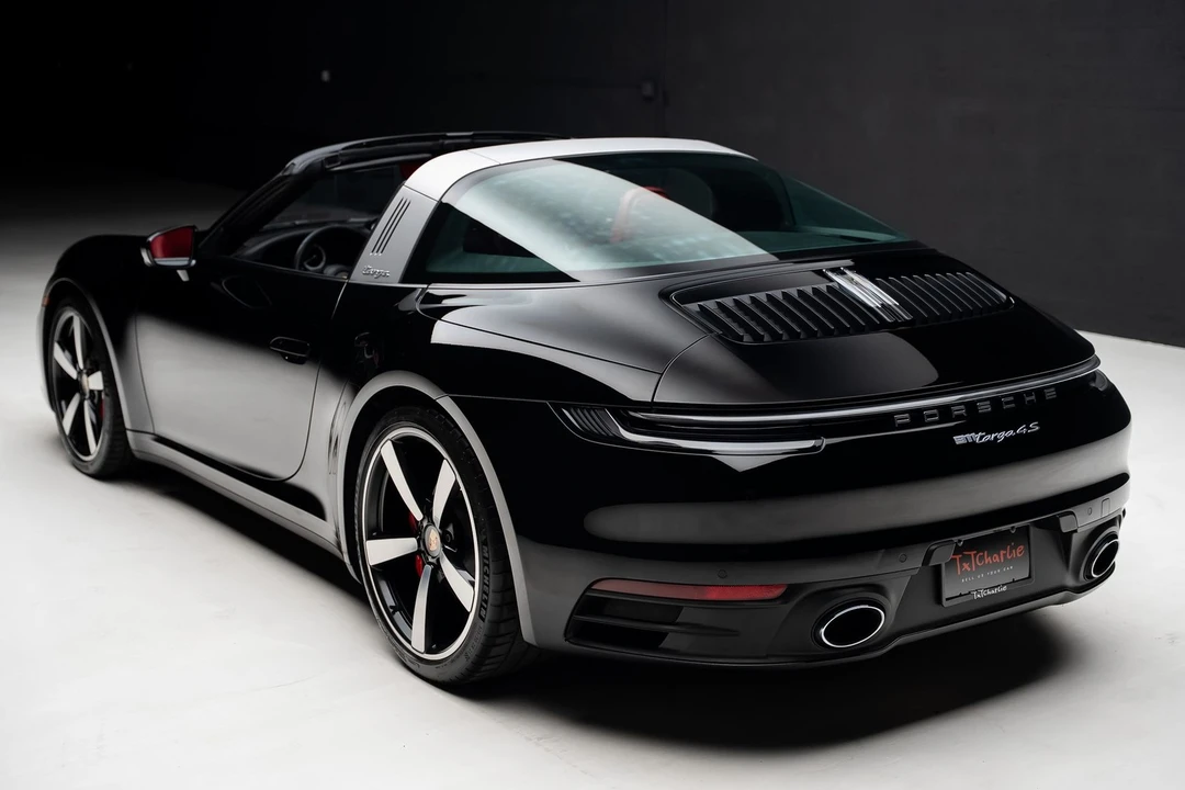 2021 Porsche 992 Targa 4 & 4S - Image 26 of 31