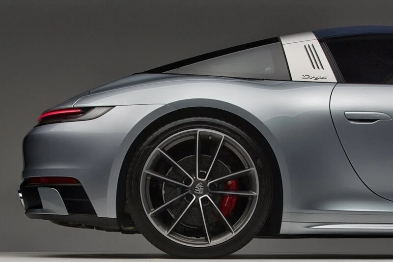 2021 Porsche 992 Carrera 4S - Image 16 of 21