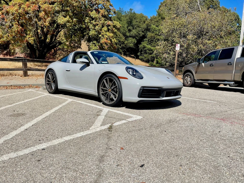 2021 Porsche 992 Targa 4 & 4S - Image 3 of 31