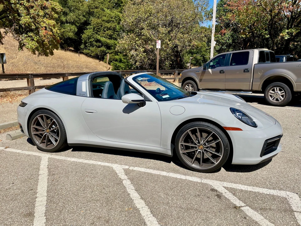 2021 Porsche 992 Targa 4 & 4S - Image 5 of 31