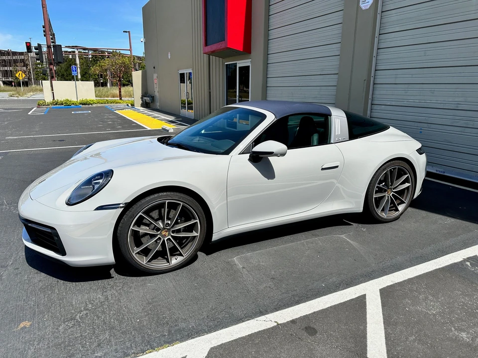 2021 Porsche 992 Targa 4 & 4S - Image 7 of 31