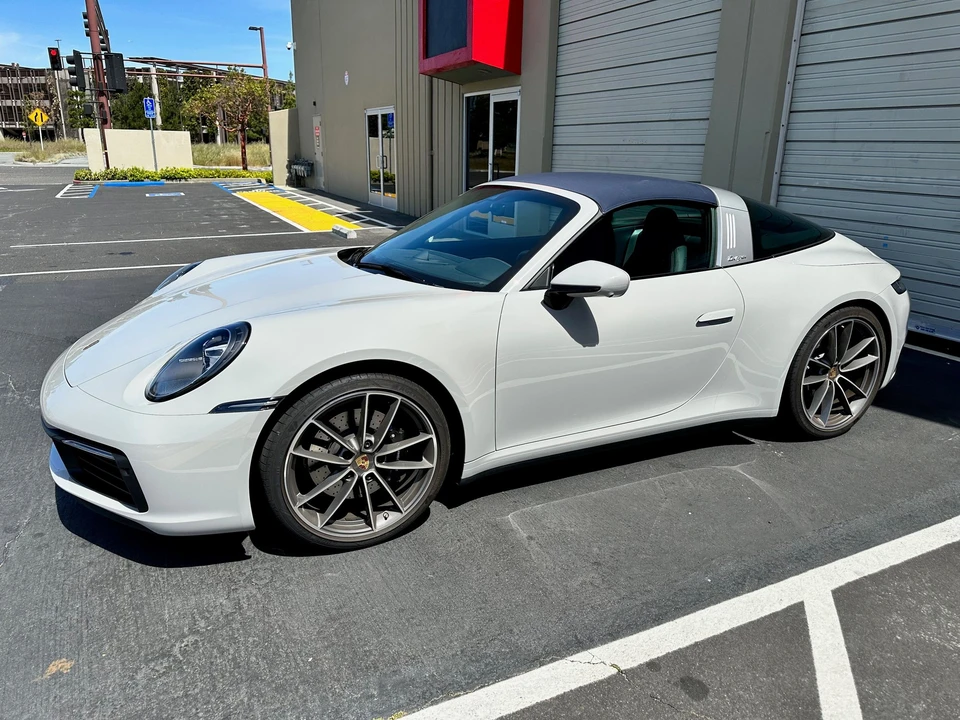 2021 Porsche 992 Targa 4 & 4S - Image 8 of 31