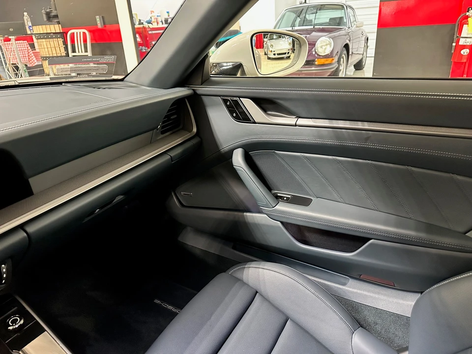 2021 Porsche 992 Targa 4 & 4S - Image 30 of 31