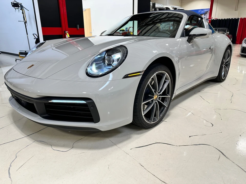2021 Porsche 992 Targa 4 & 4S - Image 18 of 31