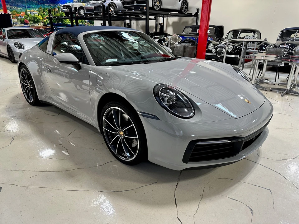 2021 Porsche 992 Targa 4 & 4S - Image 22 of 31