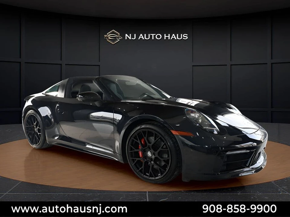 2021 Porsche 992 Targa 4 & 4S - Image 10 of 31