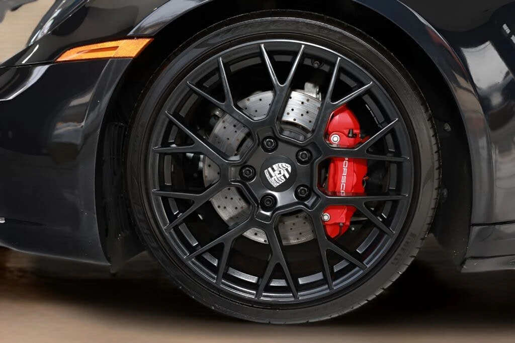 2021 Porsche 992 Targa 4 & 4S - Image 26 of 31