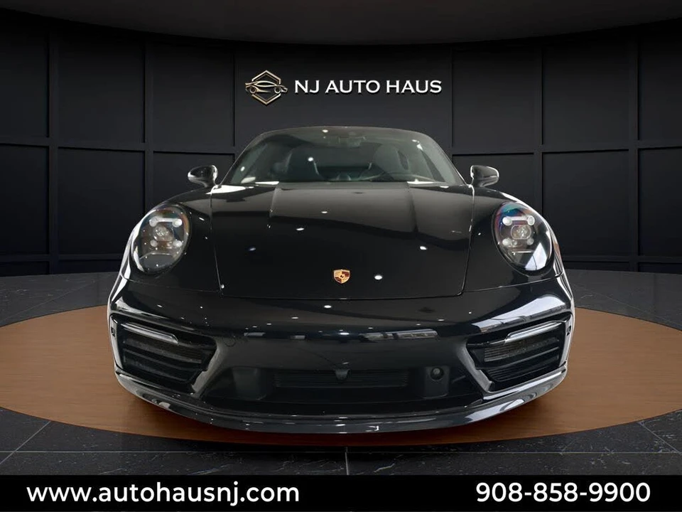 2021 Porsche 992 Targa 4 & 4S - Image 2 of 31