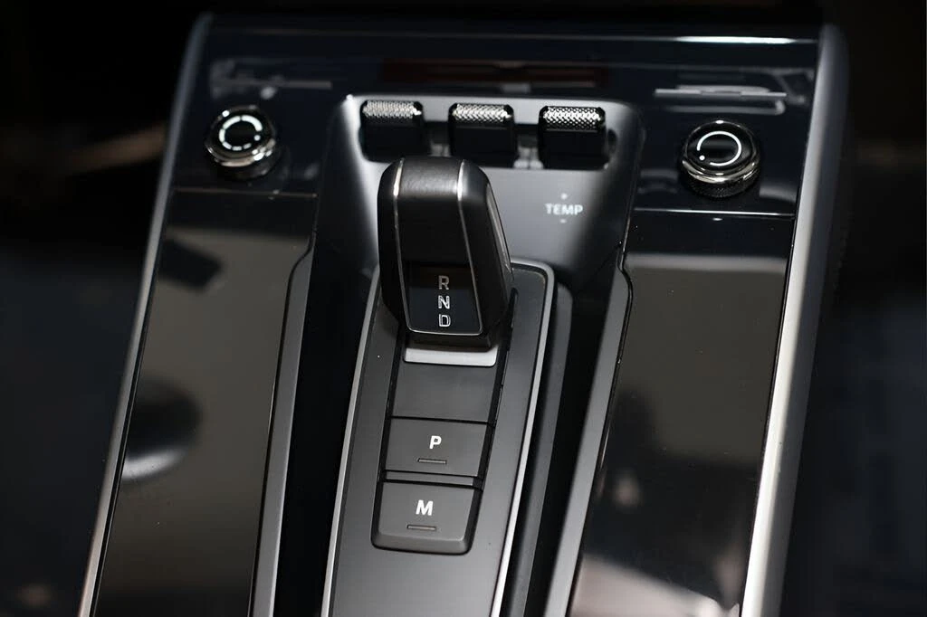 2021 Porsche 992 Targa 4 & 4S - Image 17 of 31