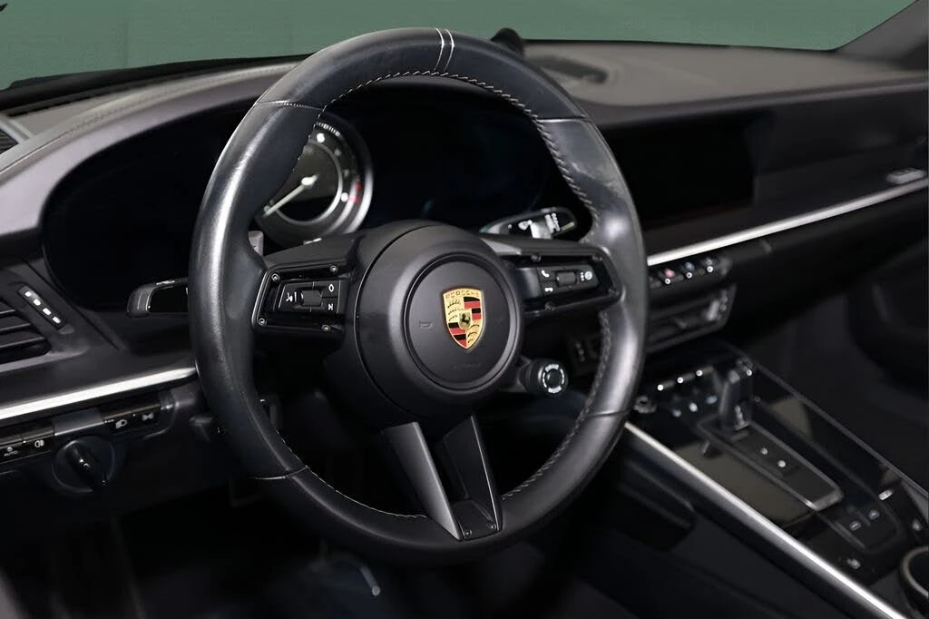 2021 Porsche 992 Targa 4 & 4S - Image 25 of 31