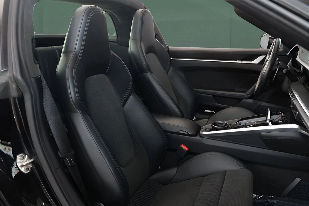 2021 Porsche 992 Targa 4 & 4S - Image 13 of 31