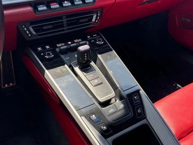 2021 Porsche 992 Targa 4 & 4S - Image 17 of 31