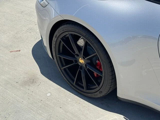 2021 Porsche 992 Targa 4 & 4S - Image 26 of 31