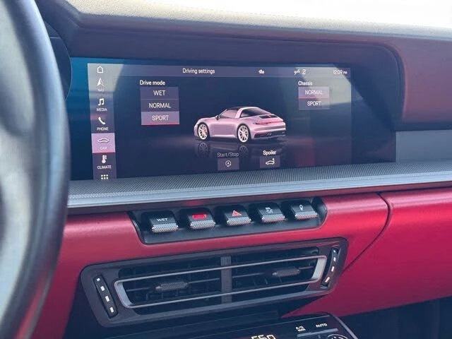2021 Porsche 992 Targa 4 & 4S - Image 15 of 31