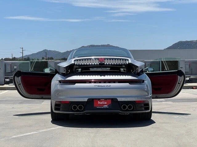 2021 Porsche 992 Targa 4 & 4S - Image 27 of 31