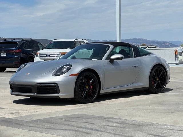 2021 Porsche 992 Targa 4 & 4S - Image 7 of 31