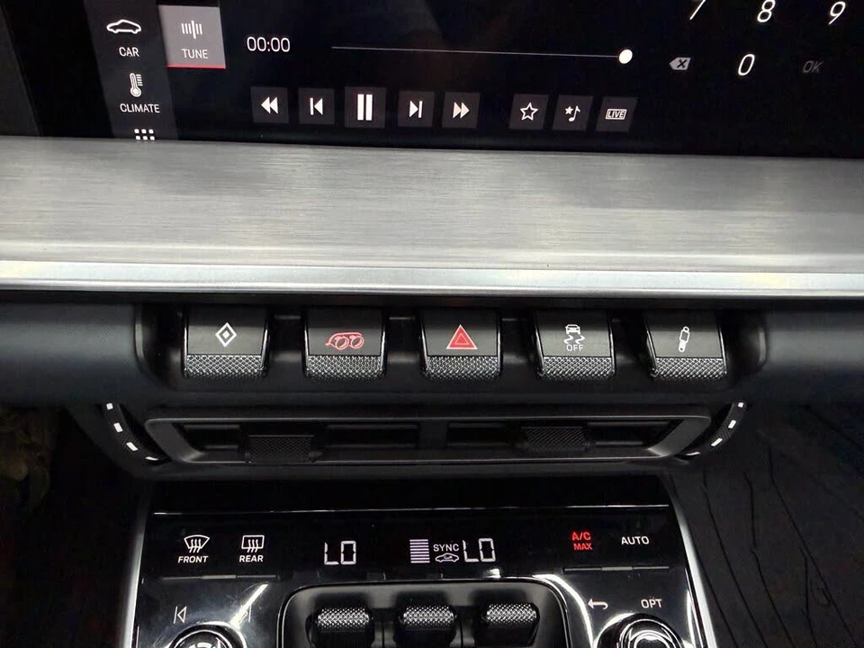 2021 Porsche 992 Targa 4 & 4S - Image 20 of 31