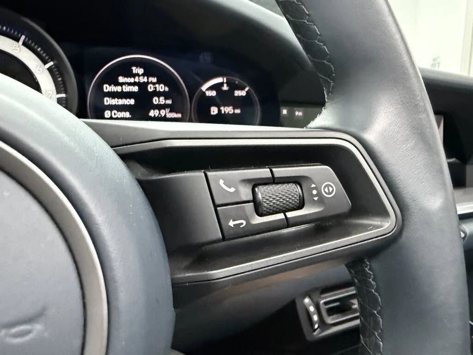 2021 Porsche 992 Targa 4 & 4S - Image 17 of 31