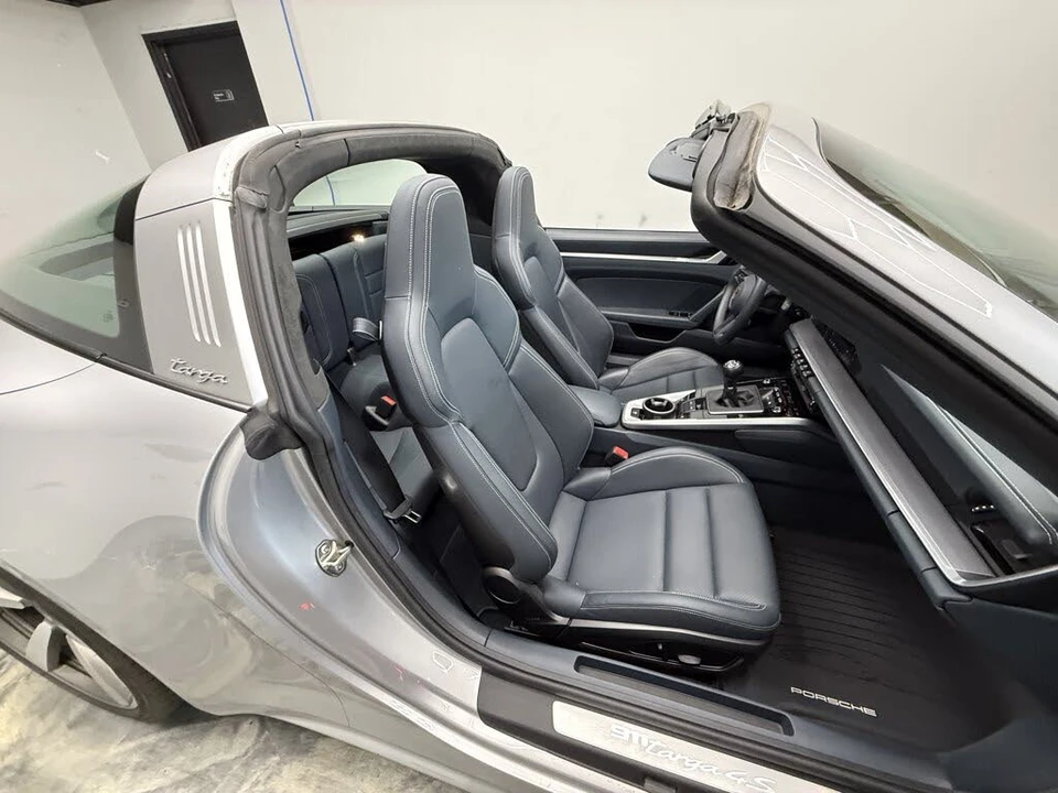 2021 Porsche 992 Targa 4 & 4S - Image 25 of 31