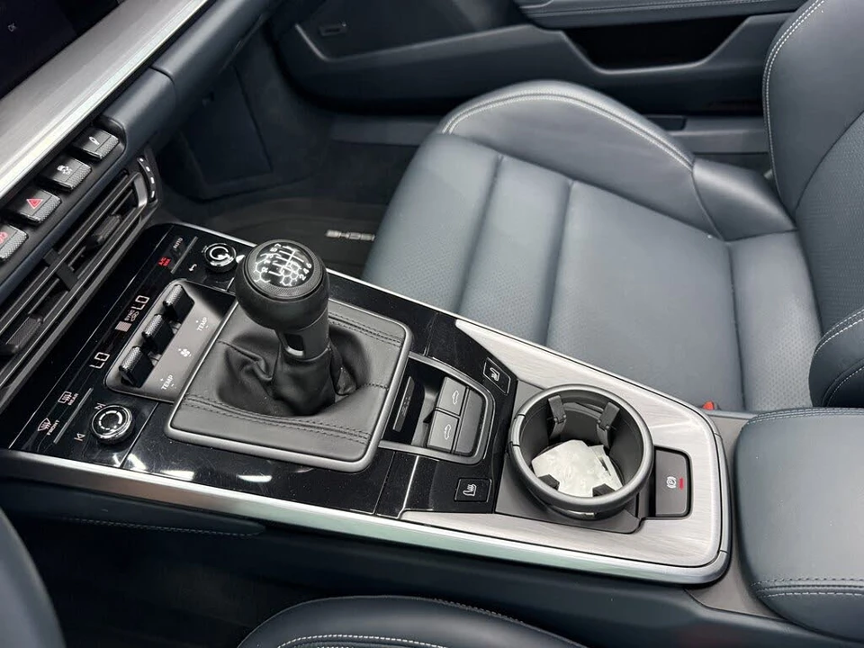 2021 Porsche 992 Targa 4 & 4S - Image 22 of 31