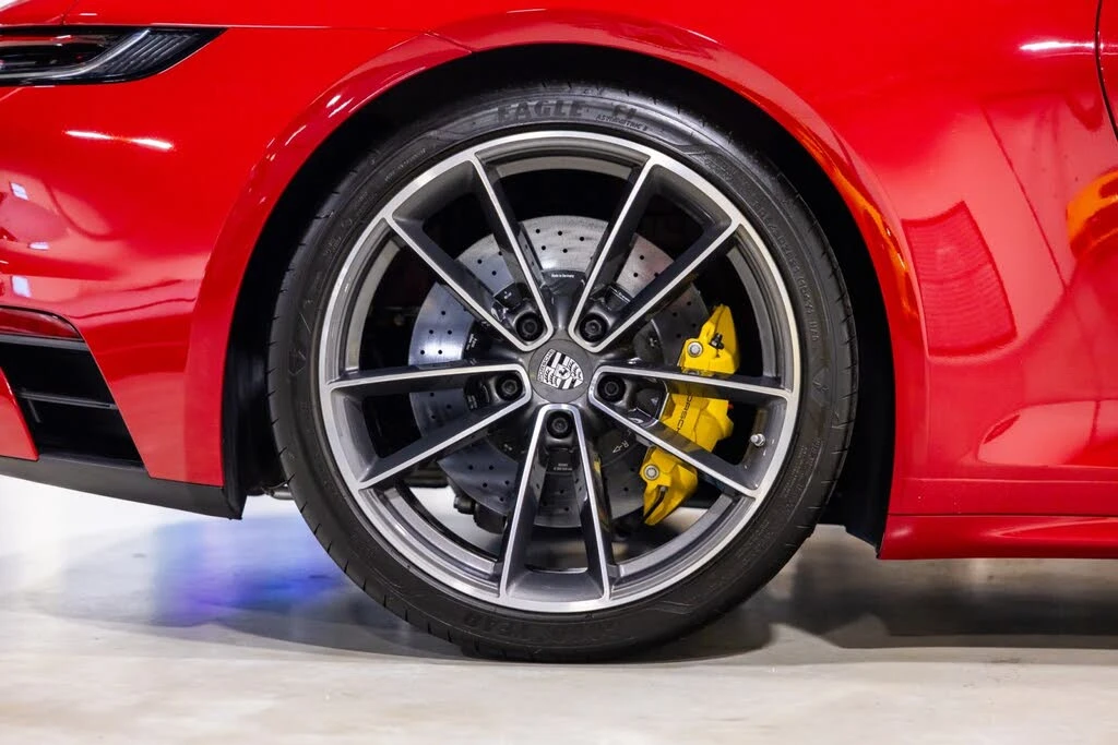 2021 Porsche 992 Targa 4 & 4S - Image 26 of 31