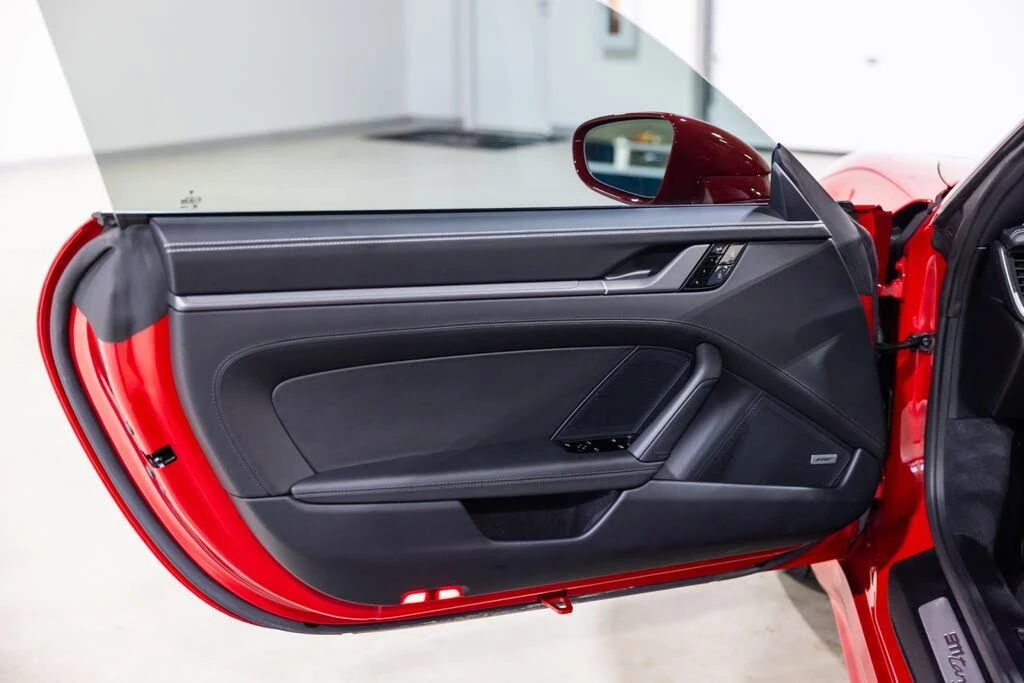 2021 Porsche 992 Targa 4 & 4S - Image 28 of 31