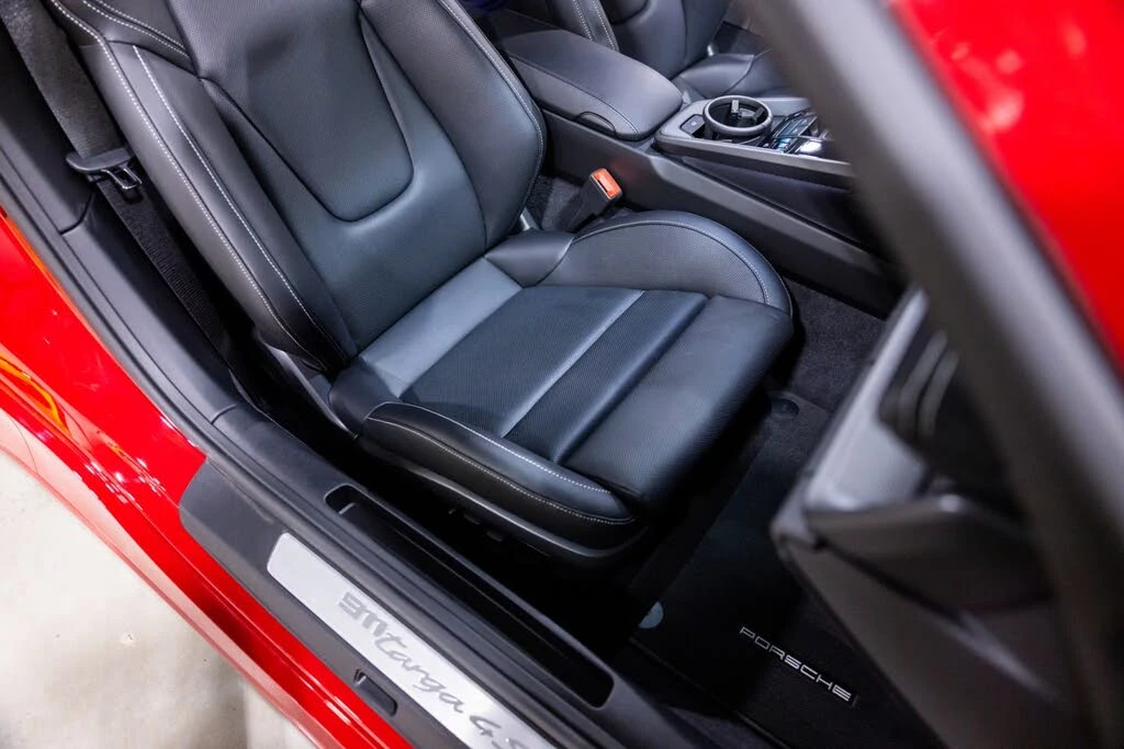 2021 Porsche 992 Targa 4 & 4S - Image 30 of 31