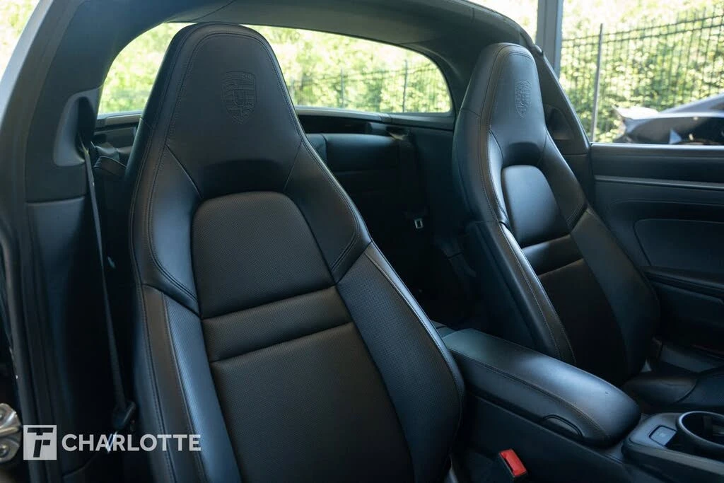 2021 Porsche 992 Targa 4 & 4S - Image 30 of 31
