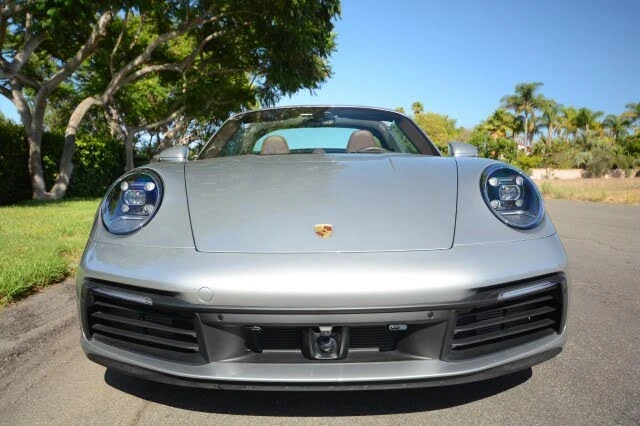 2021 Porsche 992 Targa 4 & 4S - Image 12 of 26