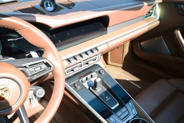 2021 Porsche 992 Targa 4 & 4S - Image 20 of 26