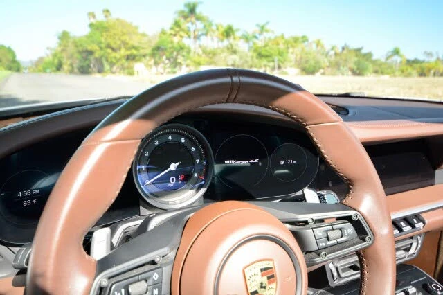 2021 Porsche 992 Targa 4 & 4S - Image 19 of 26