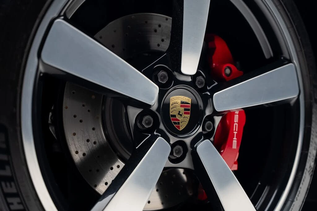 2021 Porsche 992 Targa 4 & 4S - Image 24 of 31