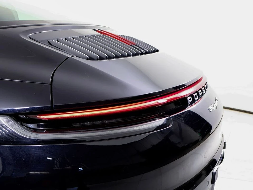 2021 Porsche 992 Targa 4 & 4S - Image 11 of 31