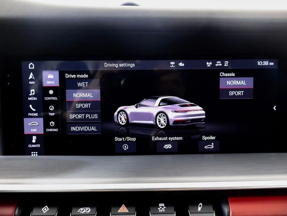 2021 Porsche 992 Targa 4 & 4S - Image 17 of 31
