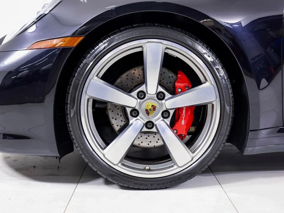 2021 Porsche 992 Targa 4 & 4S - Image 28 of 31