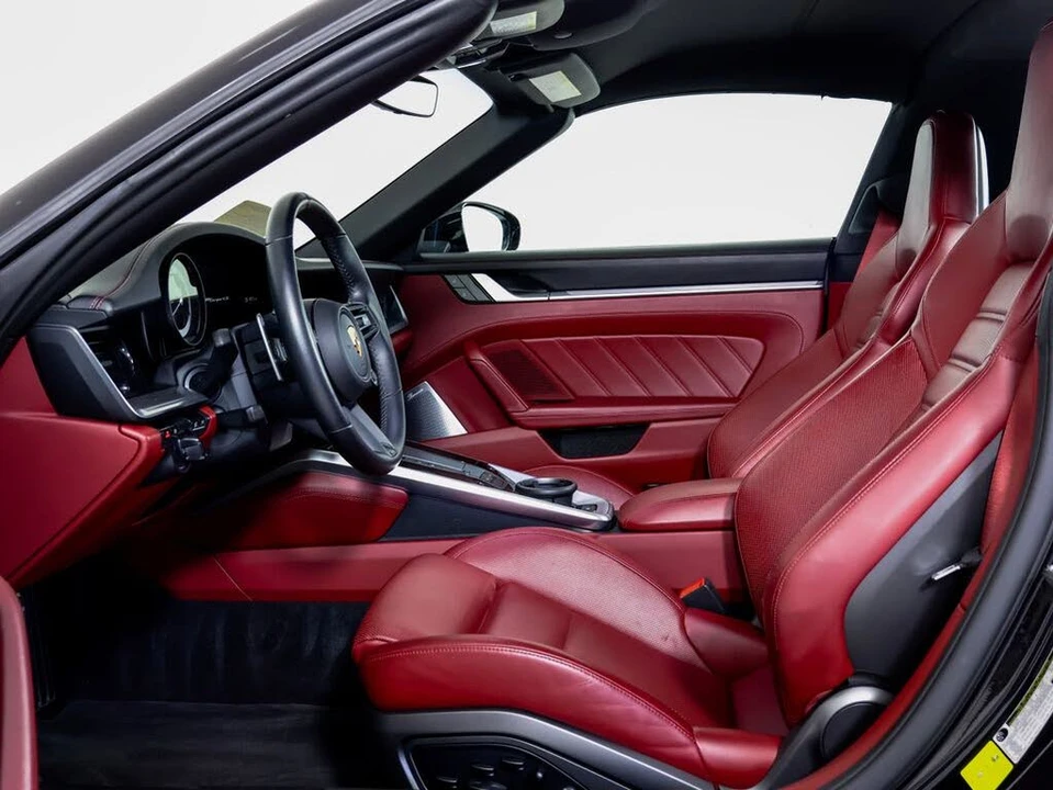 2021 Porsche 992 Targa 4 & 4S - Image 5 of 31