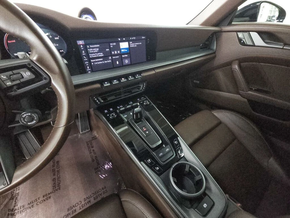 2021 Porsche 992 Targa 4 & 4S - Image 17 of 31