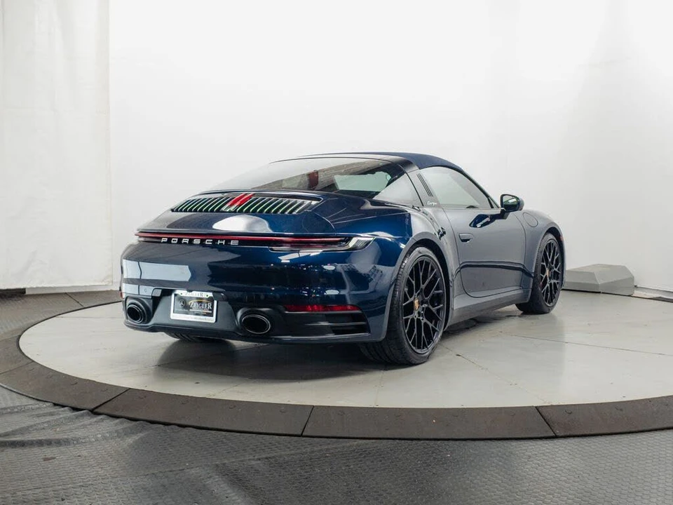 2021 Porsche 992 Targa 4 & 4S - Image 29 of 31