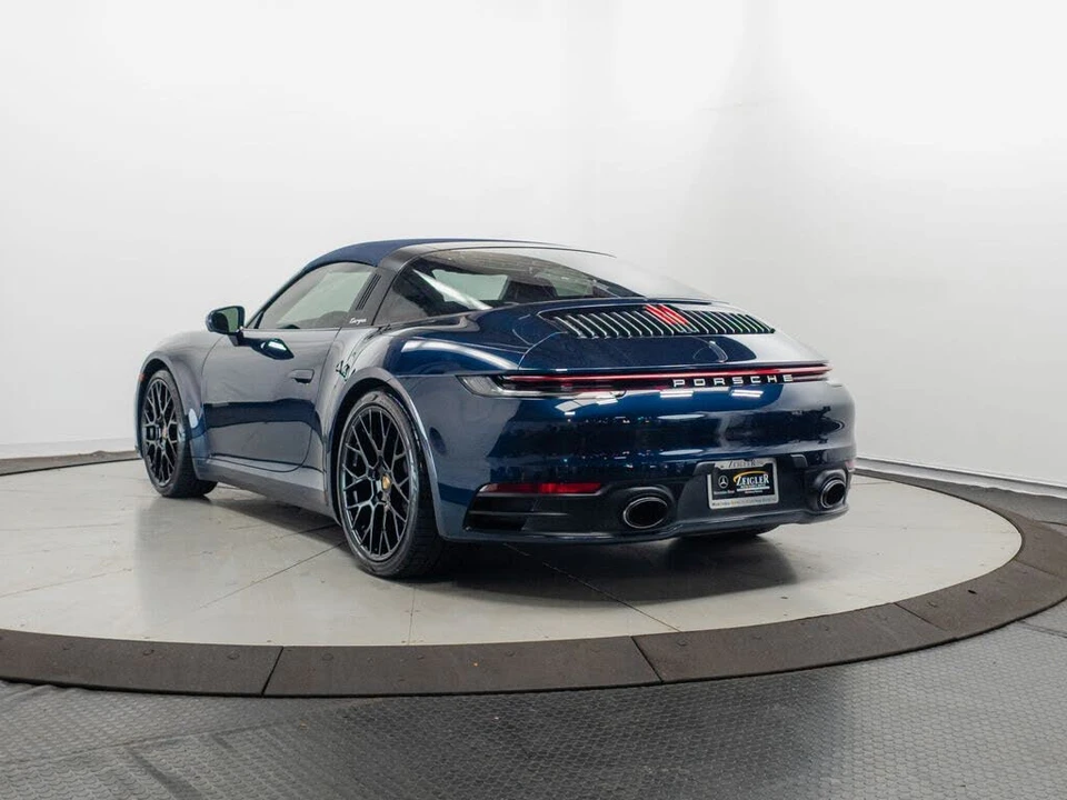 2021 Porsche 992 Targa 4 & 4S - Image 26 of 31