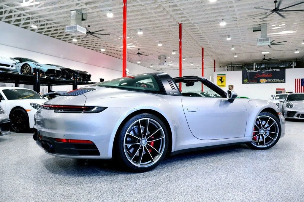 2021 Porsche 992 Targa 4 & 4S - Image 19 of 31