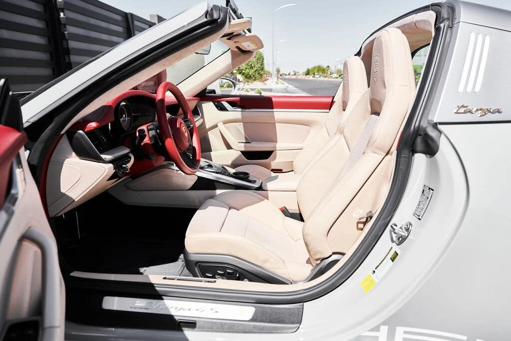 2021 Porsche 992 Targa 4 & 4S - Image 31 of 31