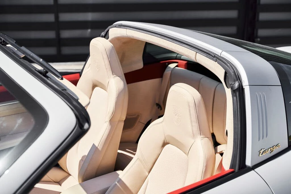 2021 Porsche 992 Targa 4 & 4S - Image 17 of 31
