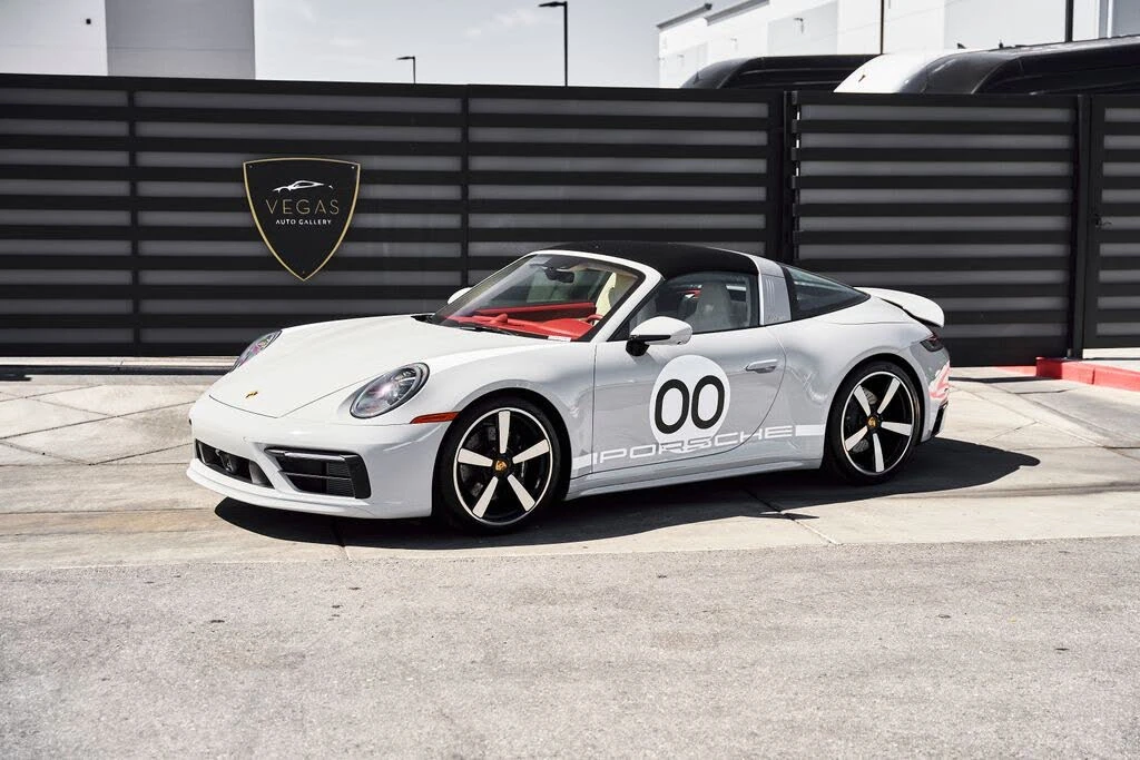 2021 Porsche 992 Targa 4 & 4S - Image 5 of 31