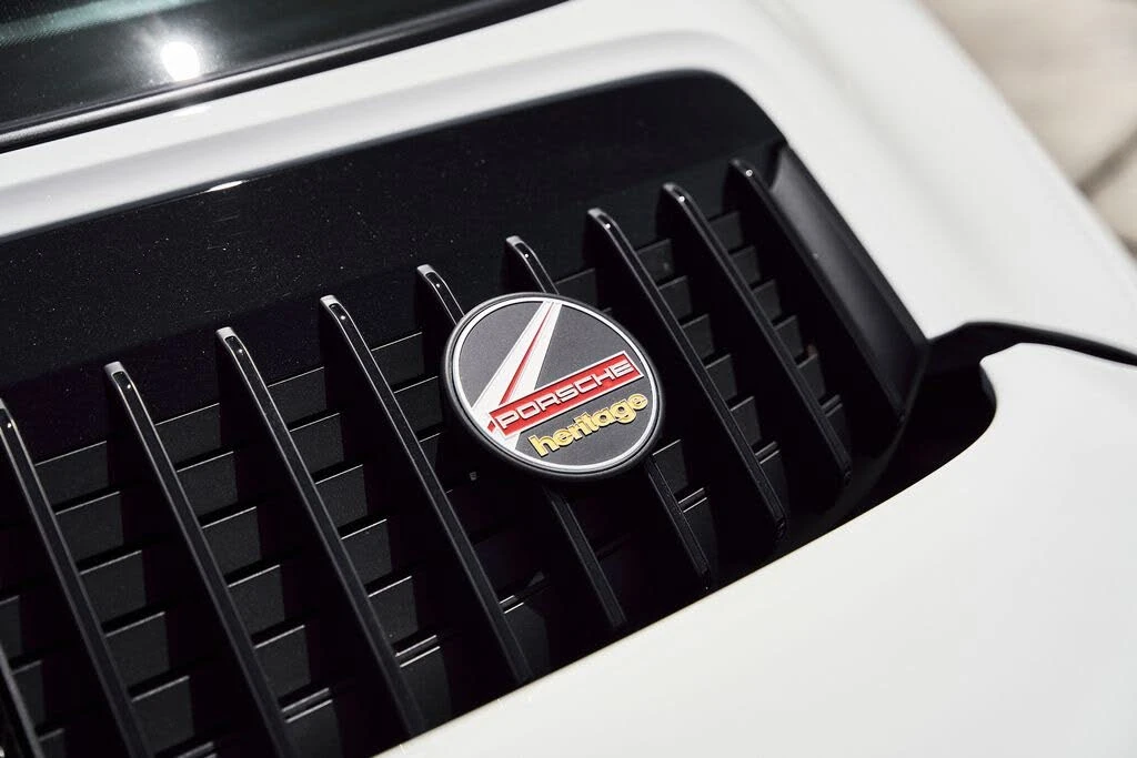 2021 Porsche 992 Targa 4 & 4S - Image 13 of 31