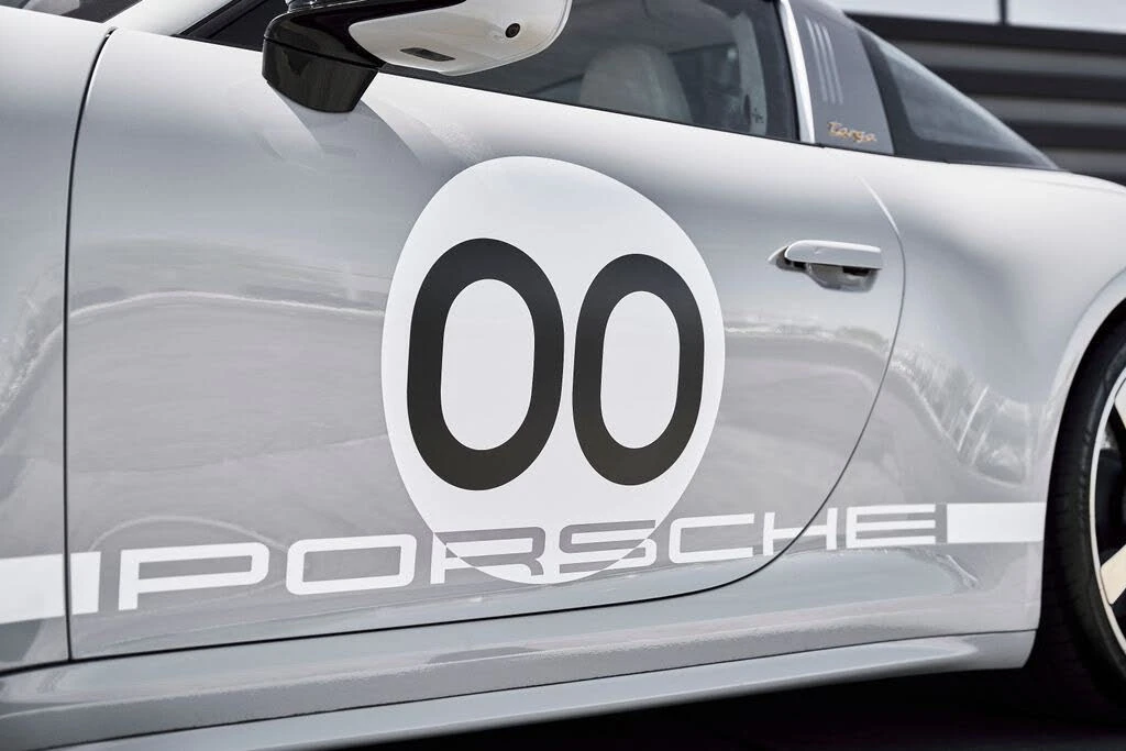 2021 Porsche 992 Targa 4 & 4S - Image 9 of 31