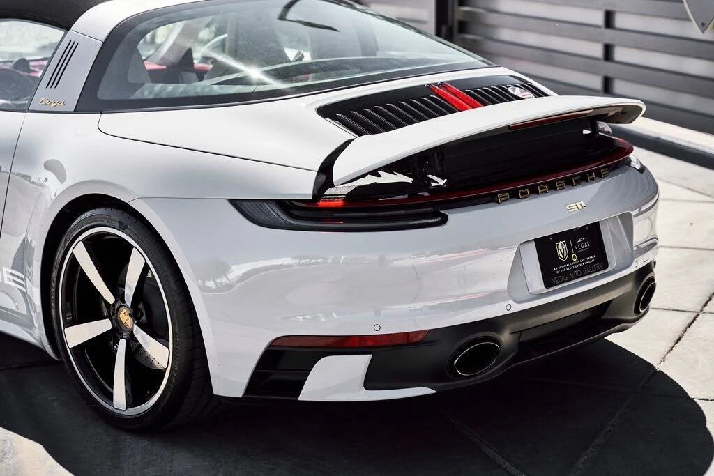 2021 Porsche 992 Targa 4 & 4S - Image 11 of 31