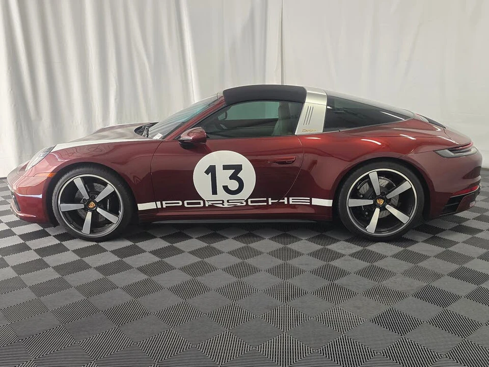 2021 Porsche 992 Targa 4 & 4S - Image 2 of 31